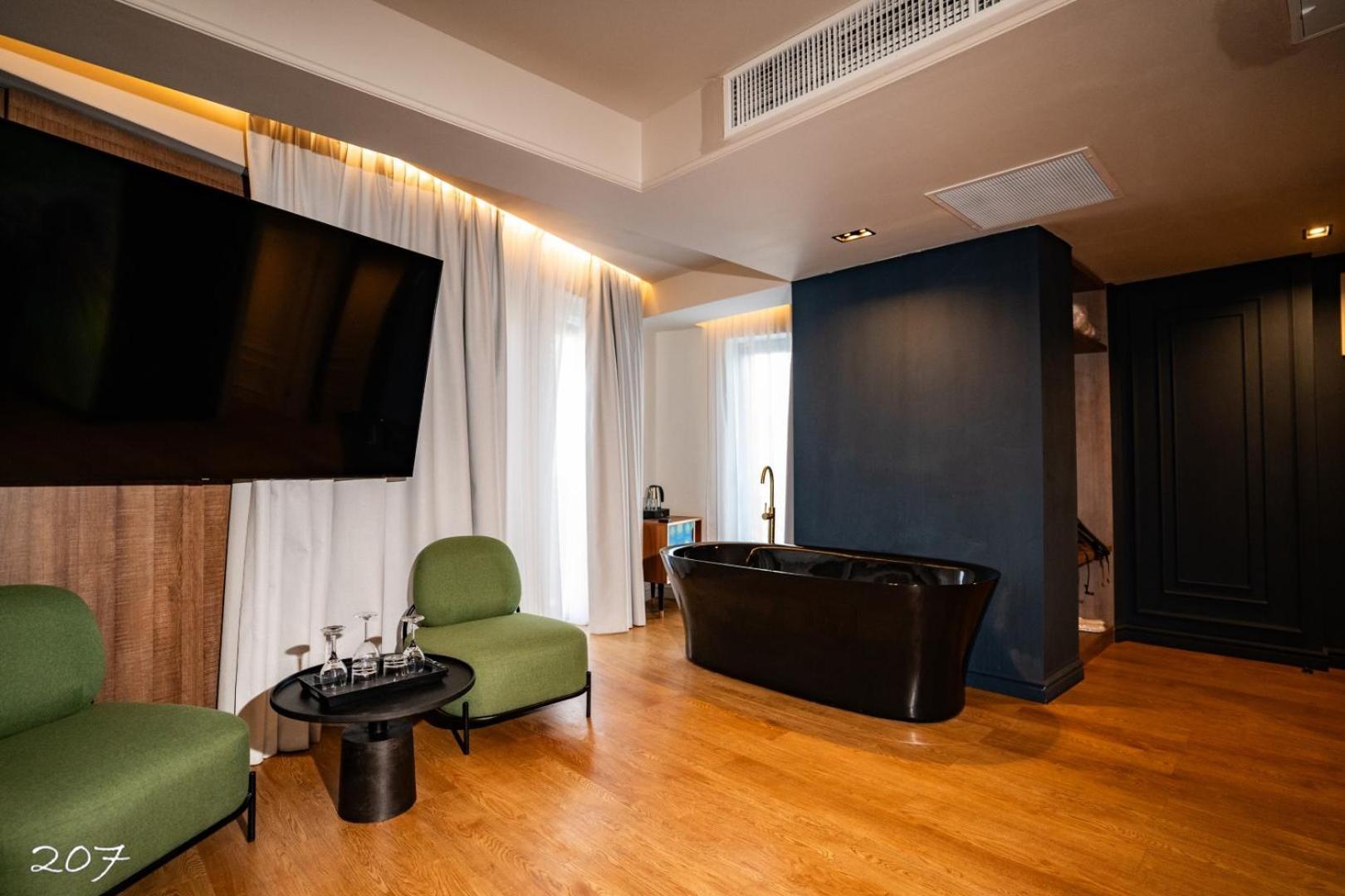 Cosmopolita Boutique Hotel Timisoara Exterior photo